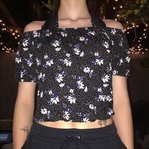 Off the shoulder Flower Crop top